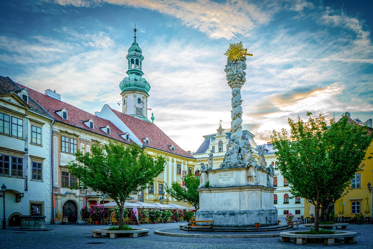 Pannonhalmától a Fertő-tóig