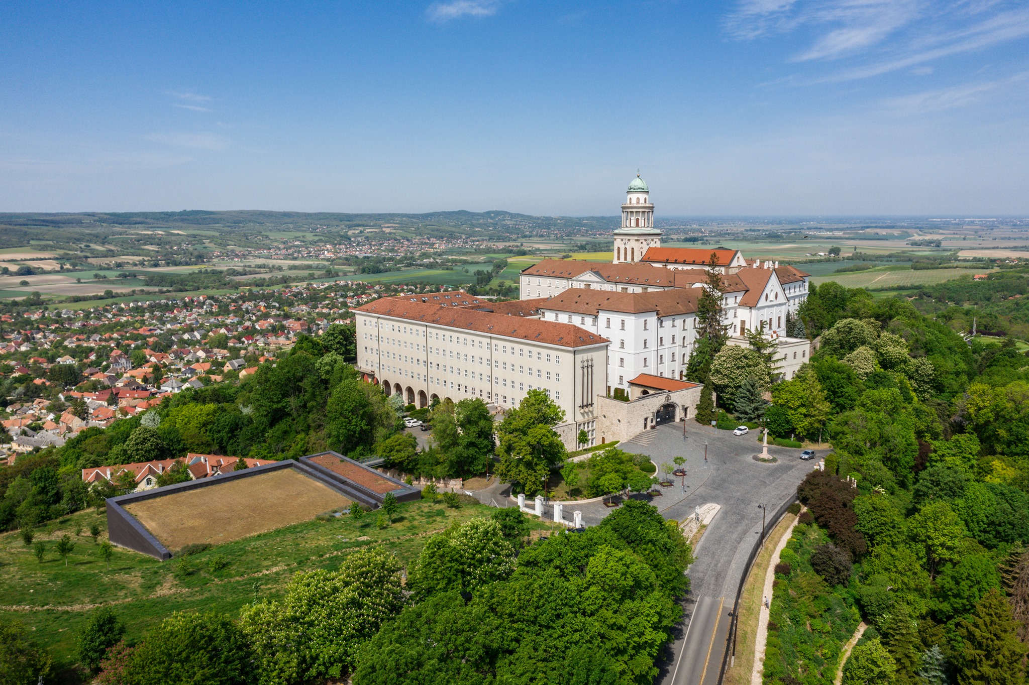 Pannonhalmától a Fertő-tóig