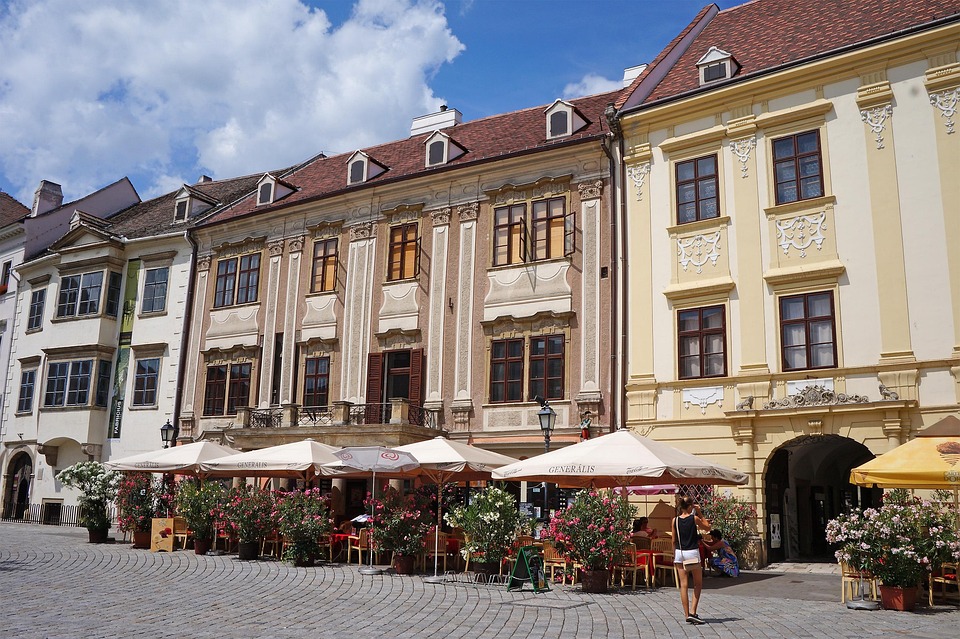 Pannonhalmától a Fertő-tóig